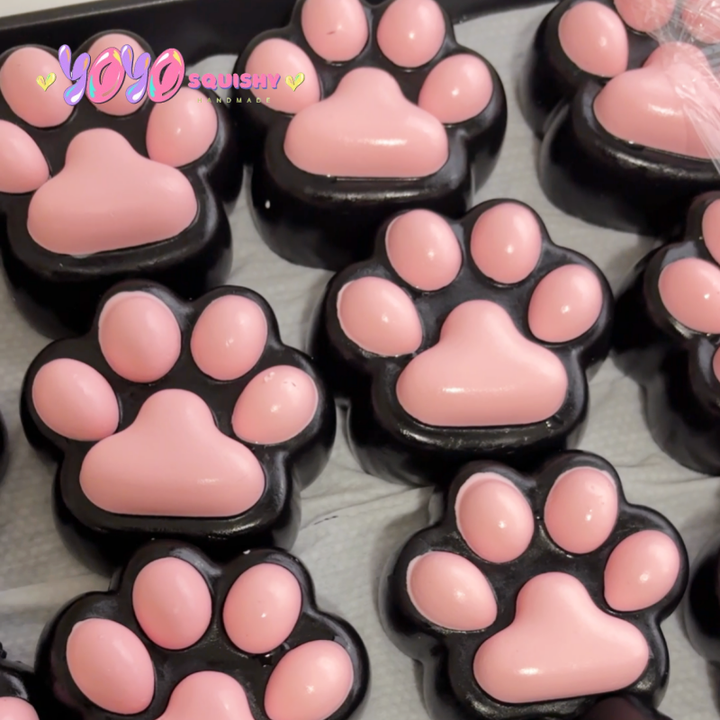 Black Cat Paw Taba Squishy Toy – yoyosquishy