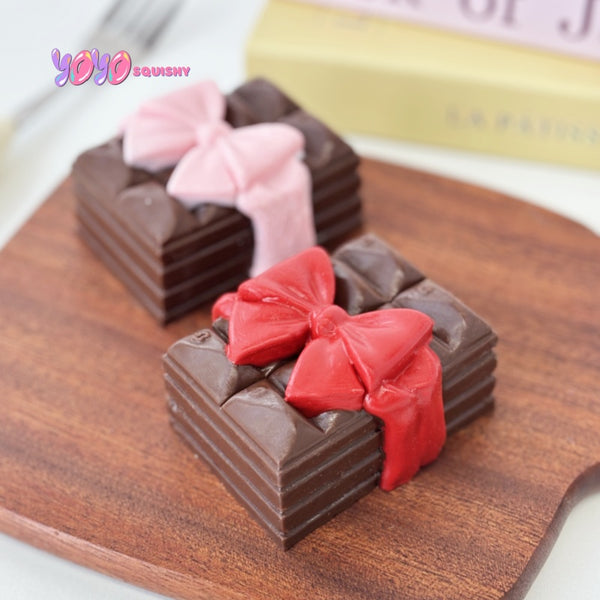 yoyosquishy-Bow Chocolate Squishy Toy